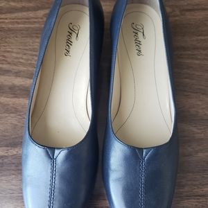 Trotters dress shoes